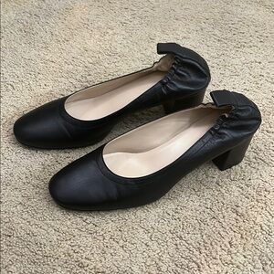 Everlane Day Heel in black leather